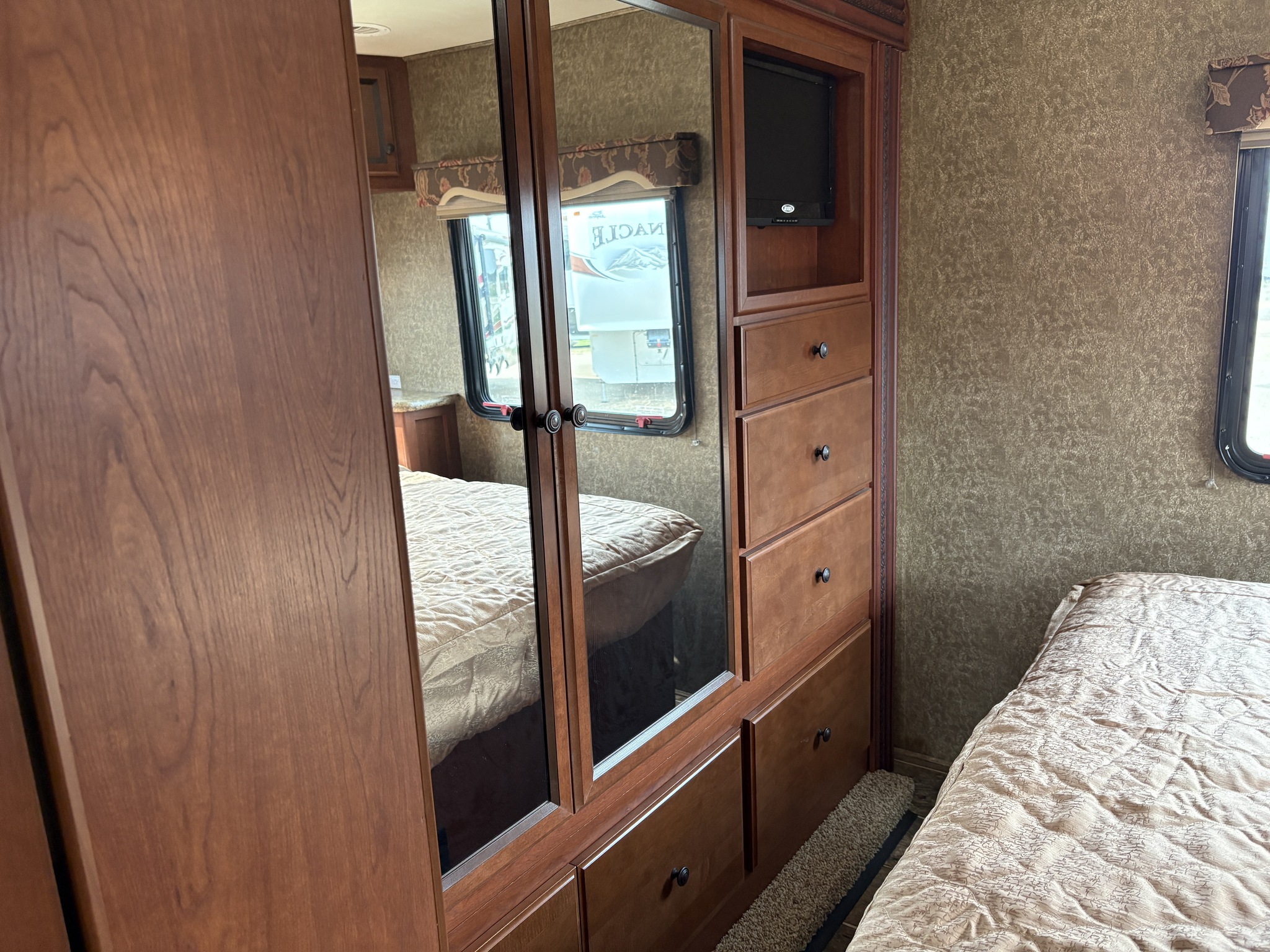 2013 Thor Motor Coach Windsport