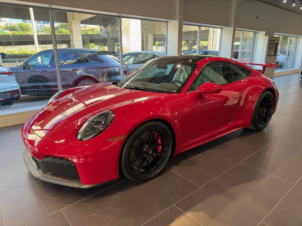 2025 Porsche 911