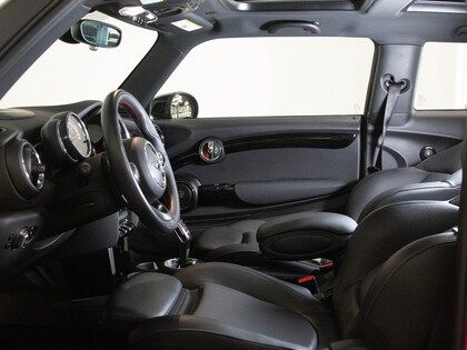 used 2020 MINI 3 Door car, priced at $31,900