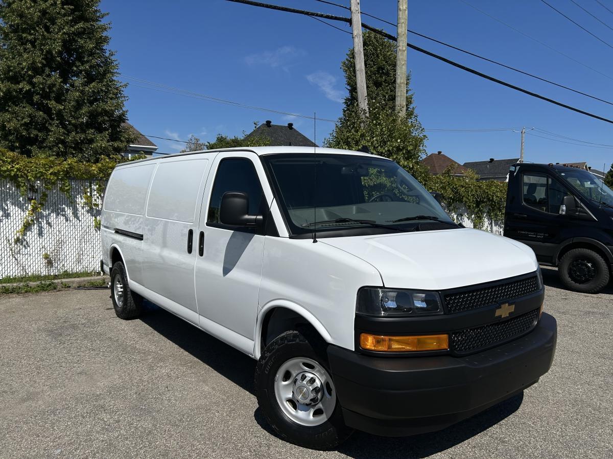 2024 Chevrolet Express RWD 2500 155 