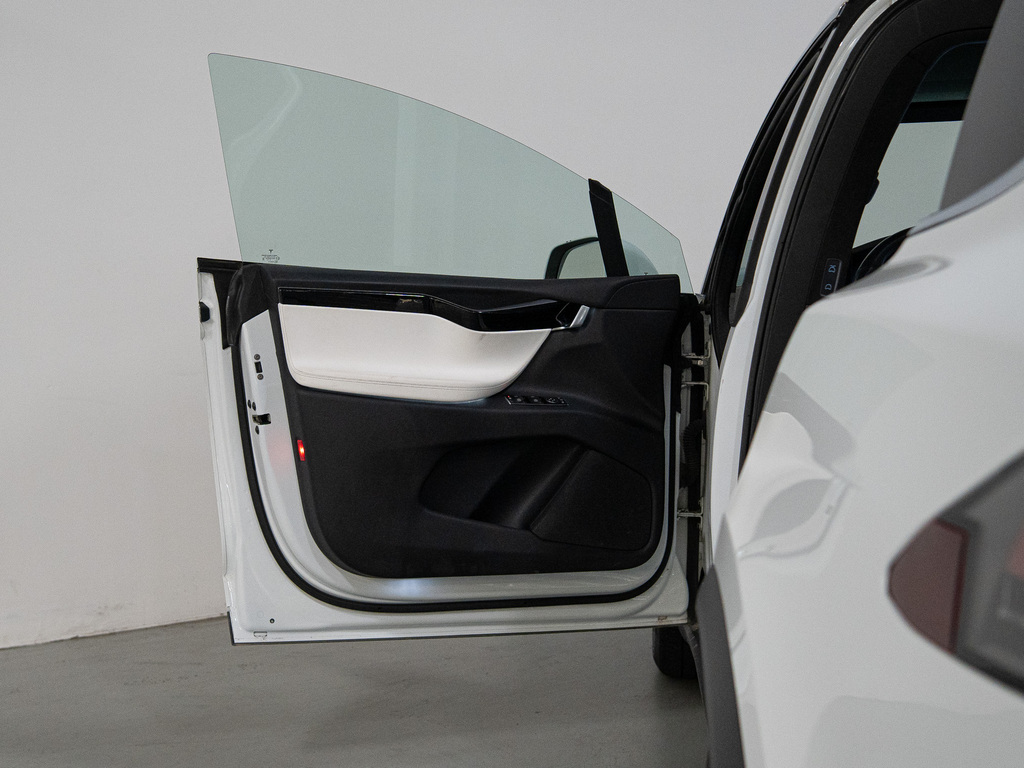 2021 Tesla Model X LONG RANGE PLUS   6 PASS   20 IN, Toronto, Cash