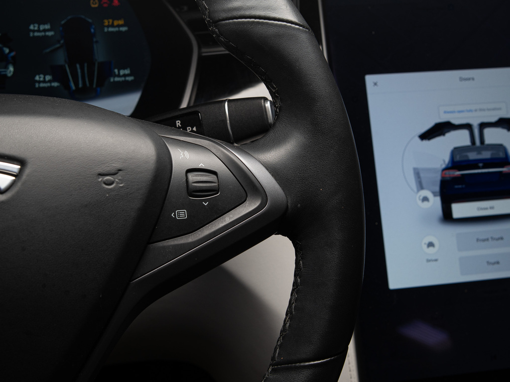 2021 Tesla Model X LONG RANGE PLUS   6 PASS   20 IN, Toronto, Cash