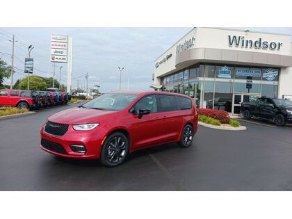 New 2026 Chrysler Pacifica Select FWD in Windsor | PA2619
