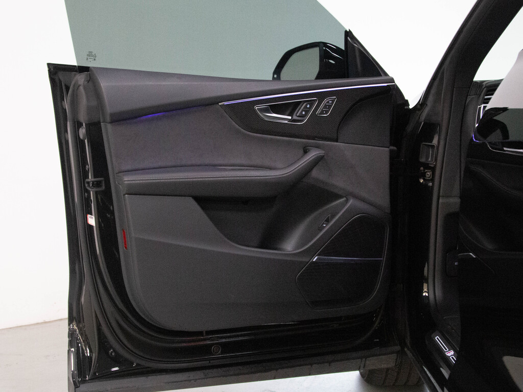 2023 Audi SQ8 4.0T, Toronto, Cash