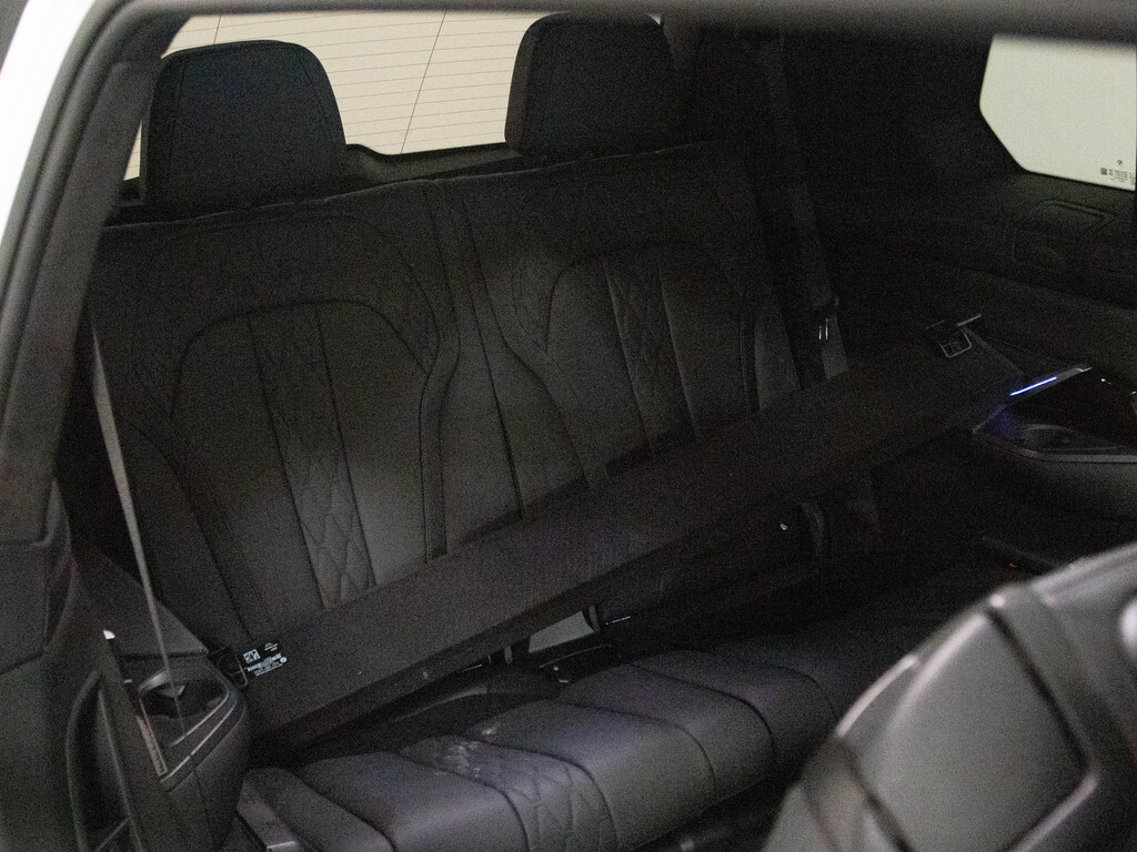 2021 BMW X7 xDrive40i, Toronto, Cash
