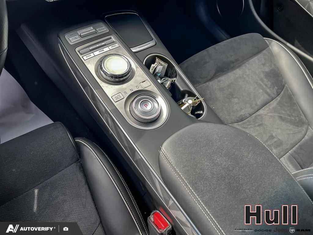 2022 Genesis GV70 2.5T Prestige AWD, Toronto, Cash