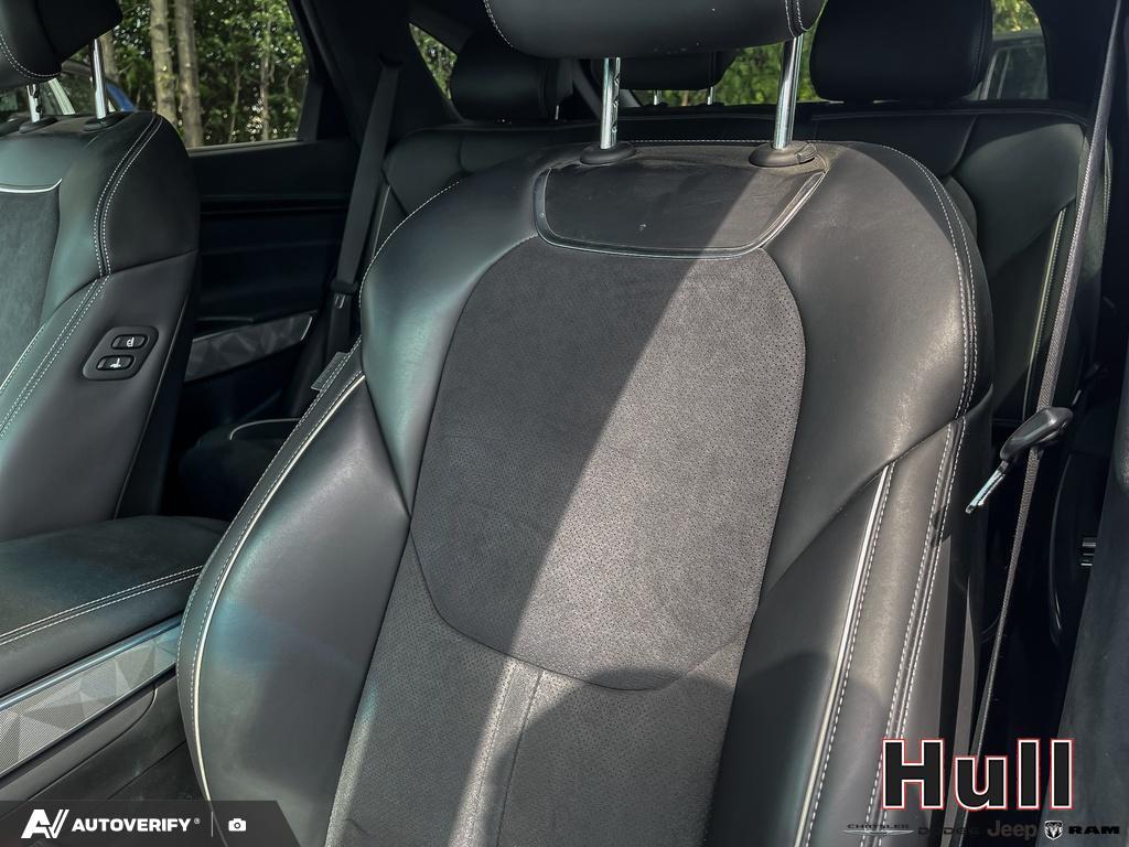 2022 Genesis GV70 2.5T Prestige AWD, Toronto, Cash