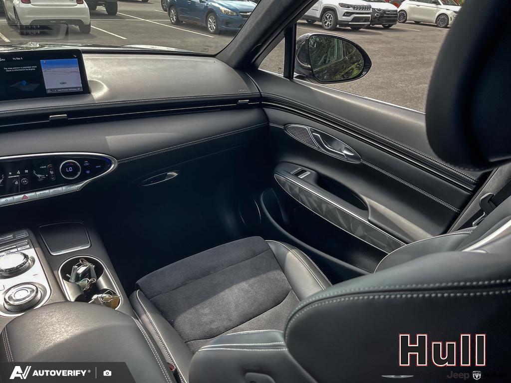 2022 Genesis GV70 2.5T Prestige AWD, Toronto, Cash