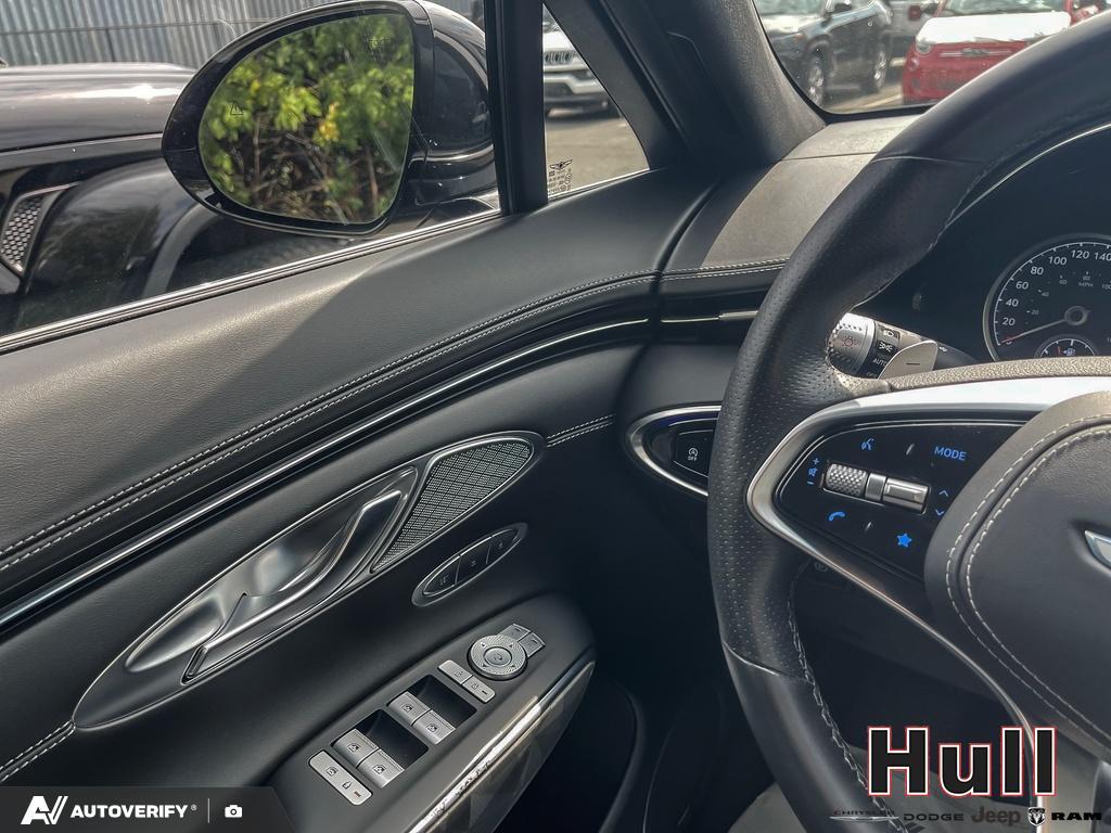 2022 Genesis GV70 2.5T Prestige AWD, Toronto, Cash