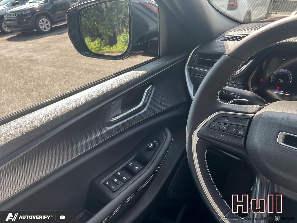 2025 Jeep Grand Cherokee Altitude, Toronto, Cash