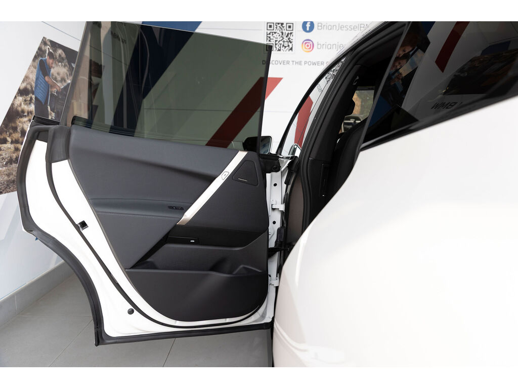 2023 BMW iX xDrive40, 温哥华, 全款车