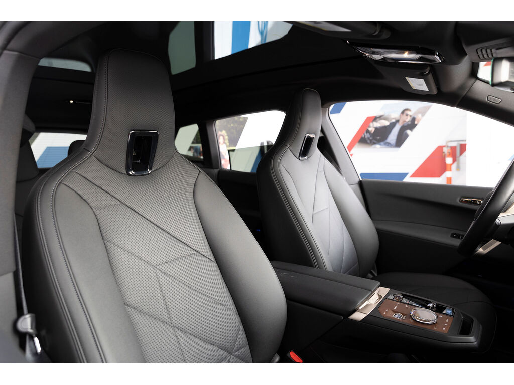 2023 BMW iX xDrive40, 温哥华, 全款车