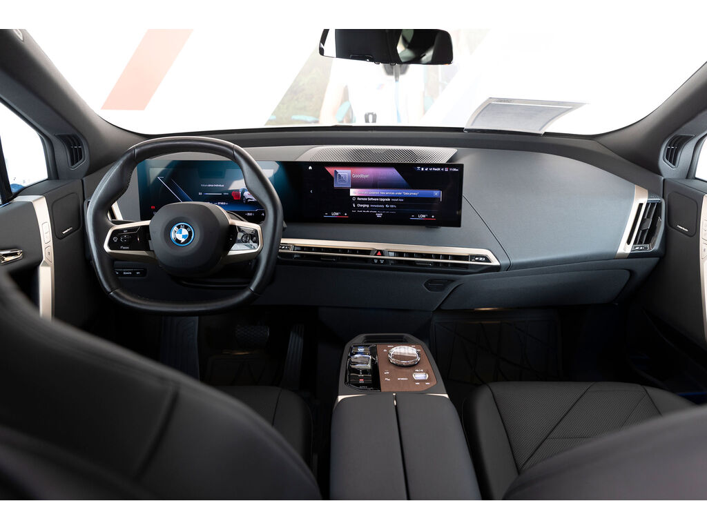 2023 BMW iX xDrive40, 温哥华, 全款车