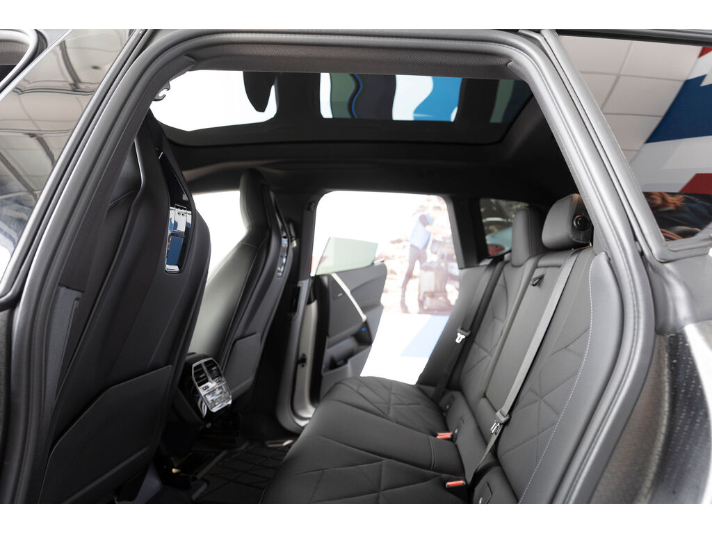2023 BMW iX xDrive40, 温哥华, 全款车