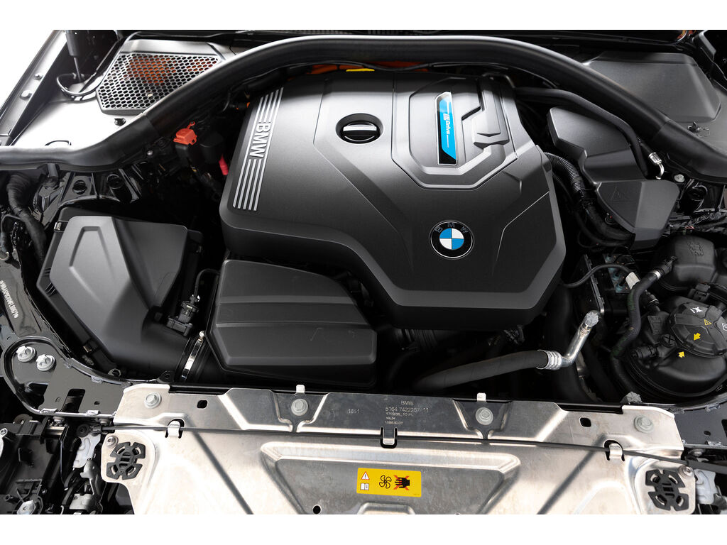 2021 BMW 330e xDrive, 温哥华, 全款车