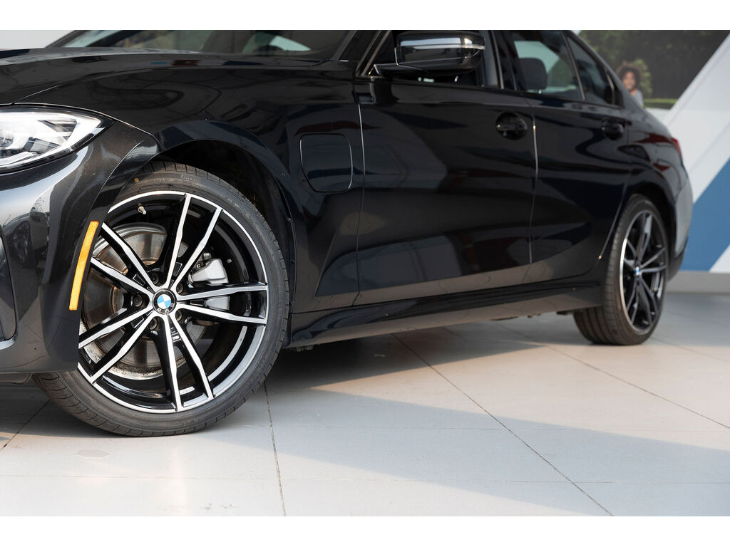 2021 BMW 330e xDrive, 温哥华, 全款车