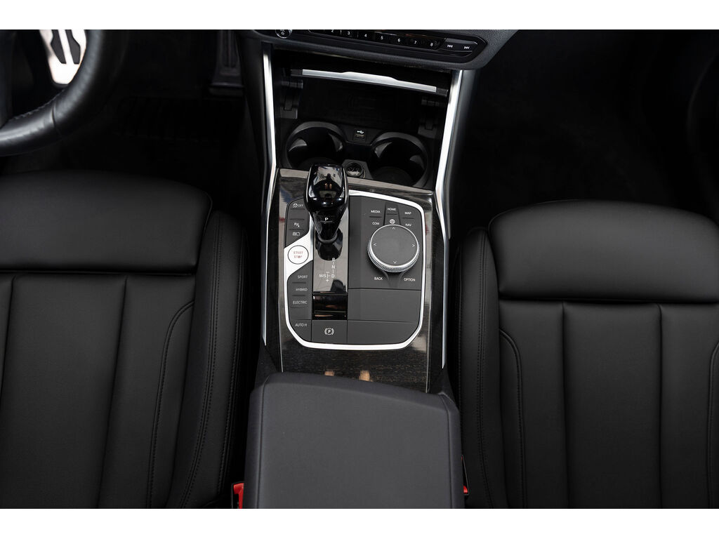 2021 BMW 330e xDrive, 温哥华, 全款车