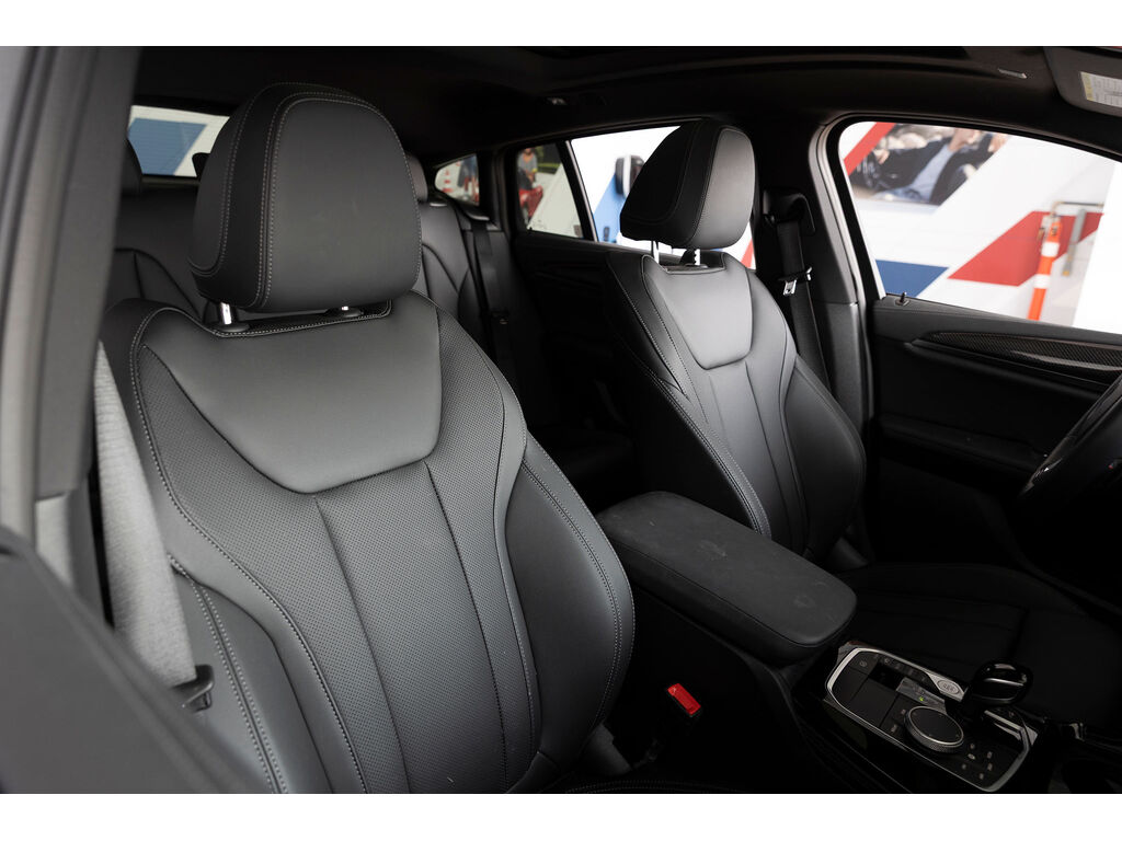2024 BMW X4 M40i, 温哥华, 全款车