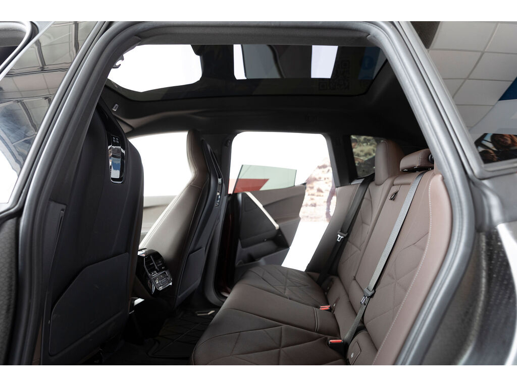 2023 BMW iX xDrive50, 温哥华, 全款车
