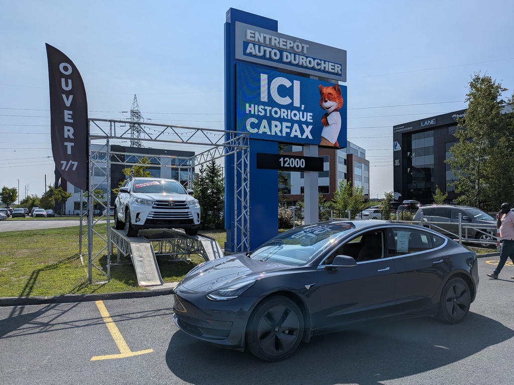 Tesla Model 3 2020