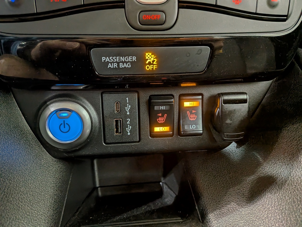 Nissan LEAF 2020