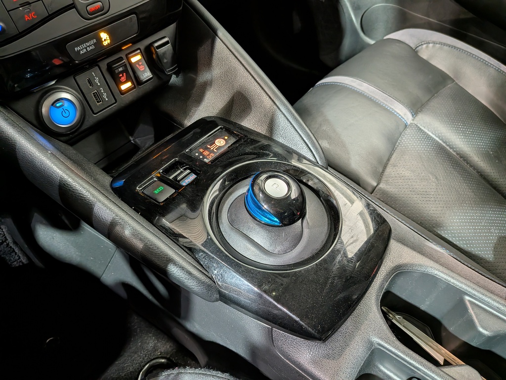 Nissan LEAF 2020