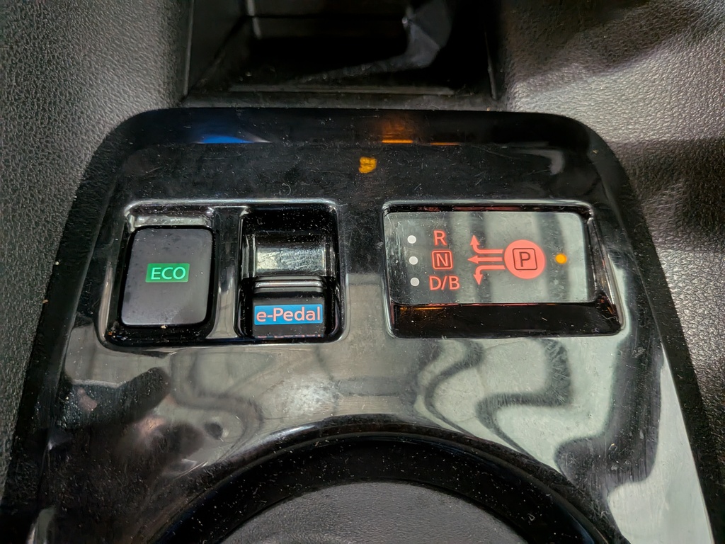 Nissan LEAF 2020