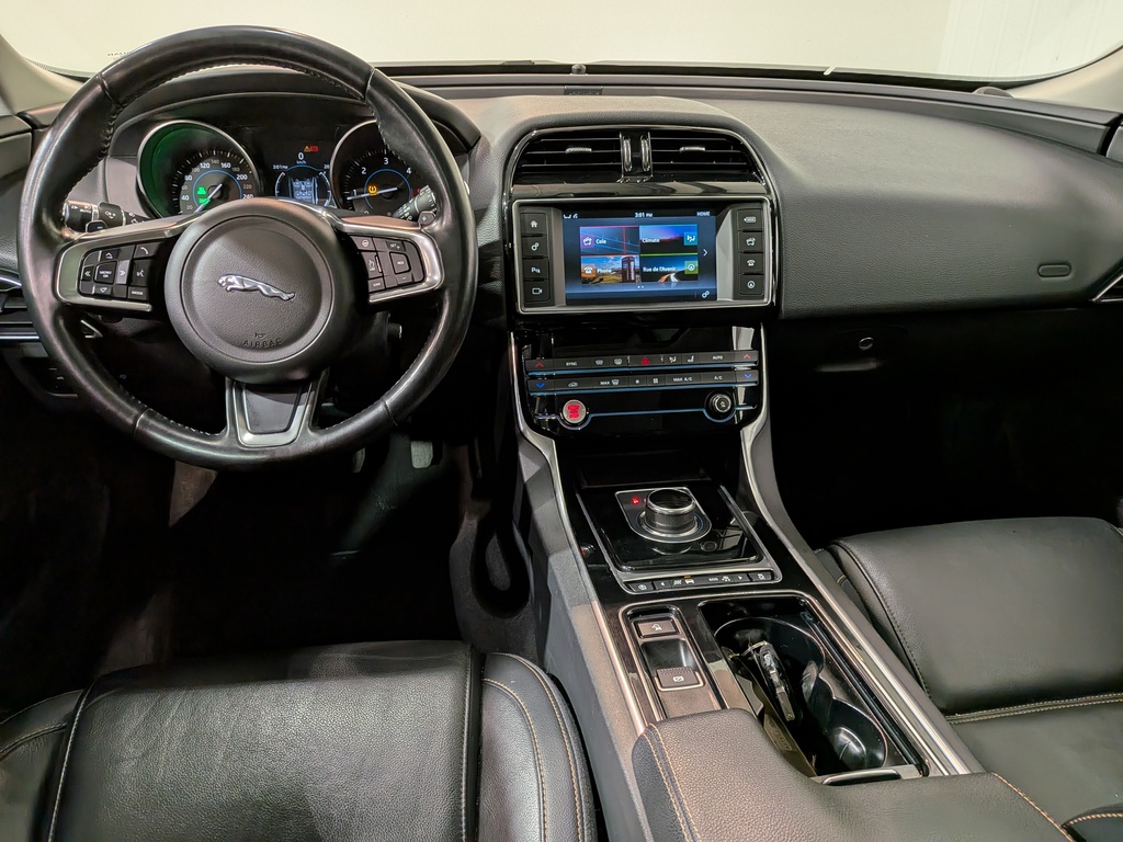 Jaguar XE 2018 Jaguar XE 2018