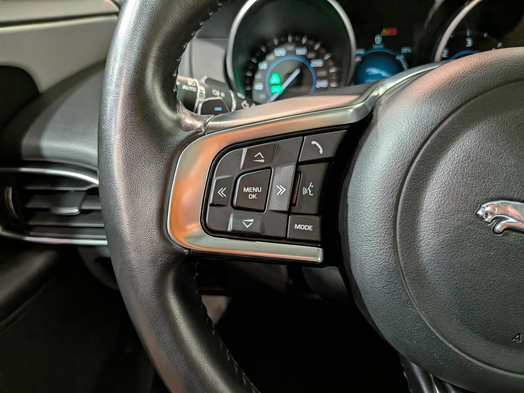 Jaguar XE 2018 Jaguar XE 2018