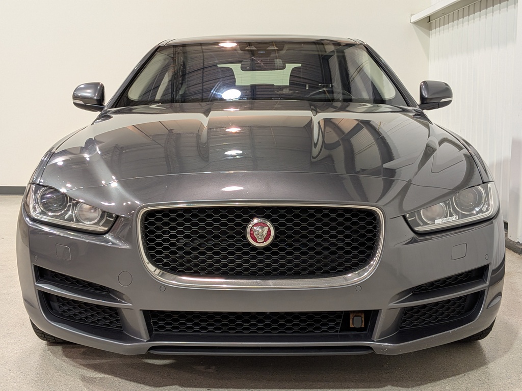 Jaguar XE 2018 Jaguar XE 2018