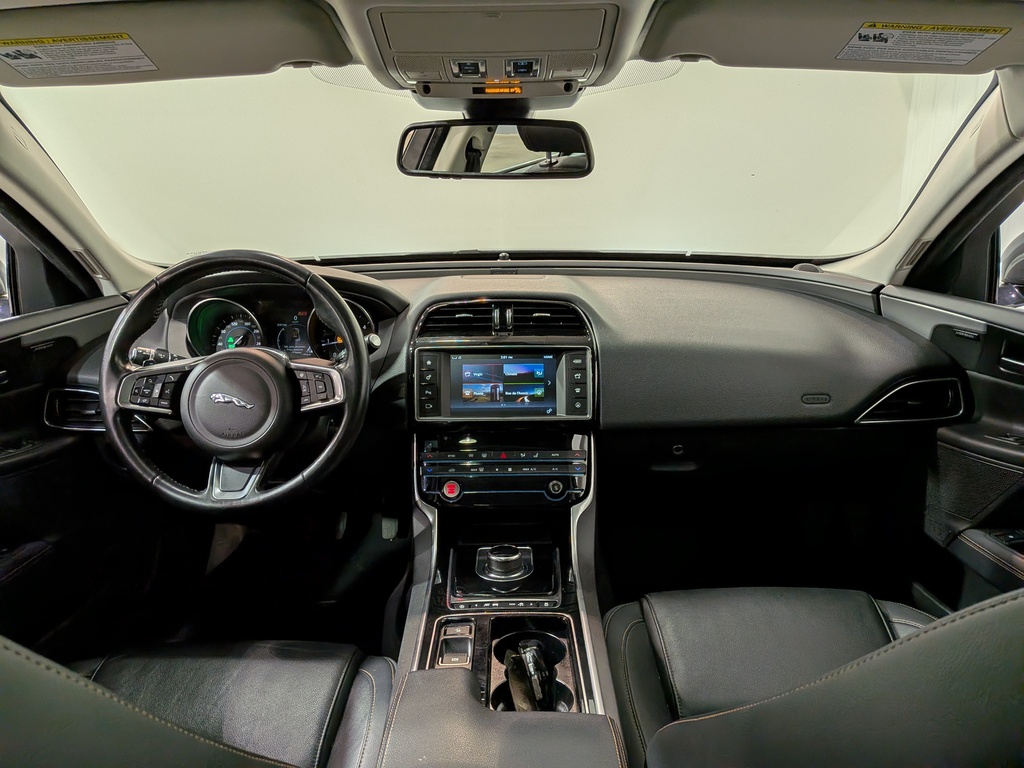 Jaguar XE 2018 Jaguar XE 2018
