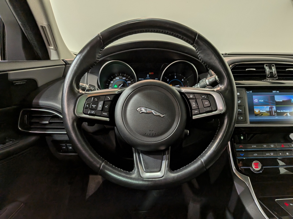 Jaguar XE 2018 Jaguar XE 2018