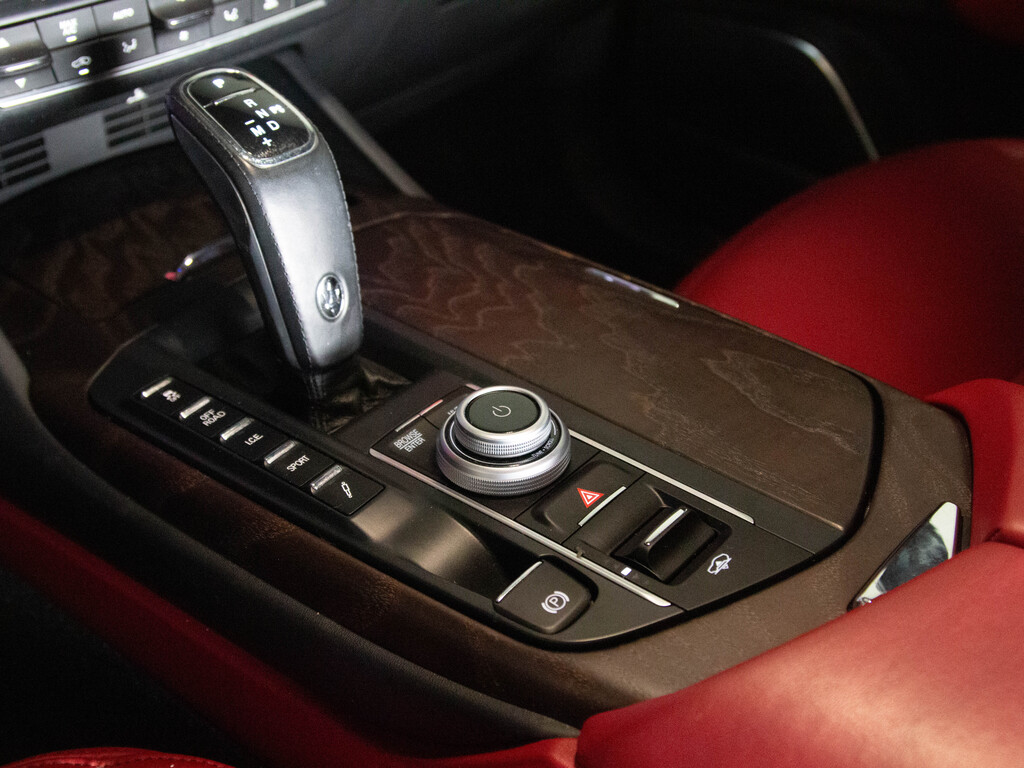 2021 Maserati Levante GranLusso, 多伦多, 全款车