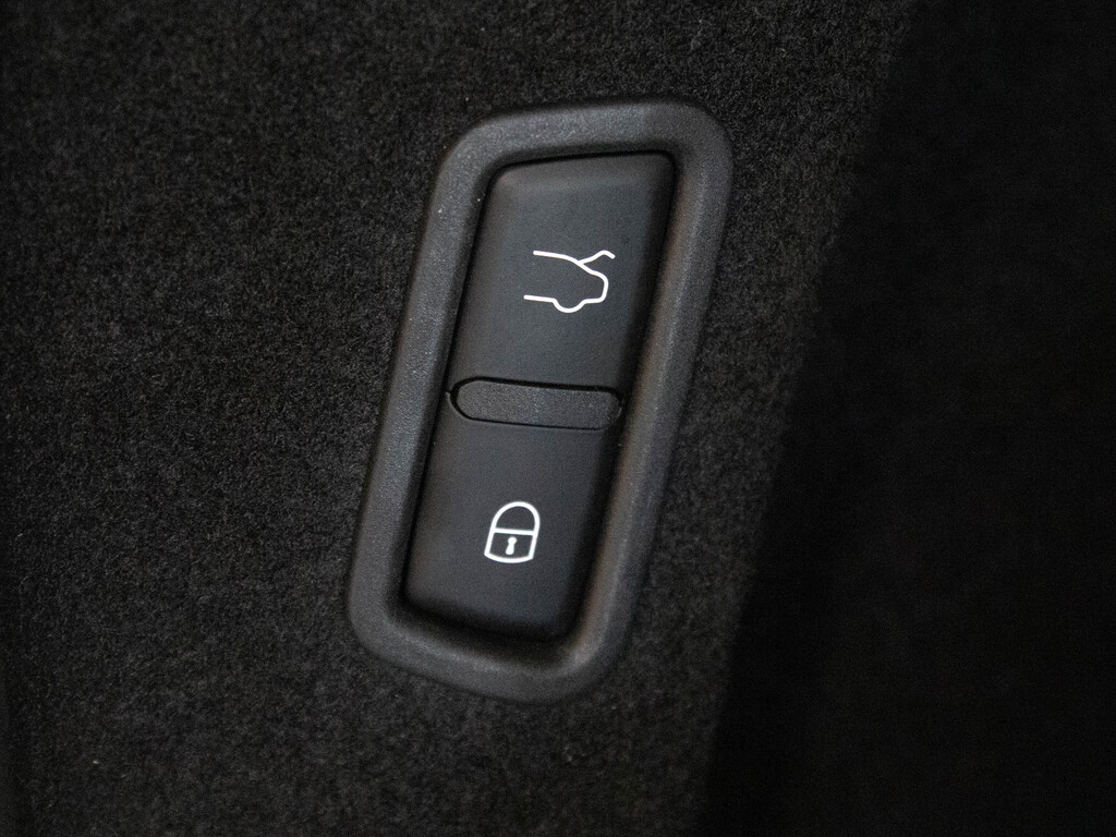2021 Maserati Levante GranLusso, 多伦多, 全款车