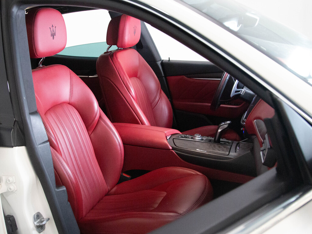 2021 Maserati Levante GranLusso, 多伦多, 全款车