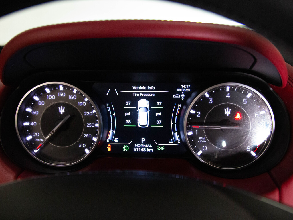 2021 Maserati Levante GranLusso, 多伦多, 全款车