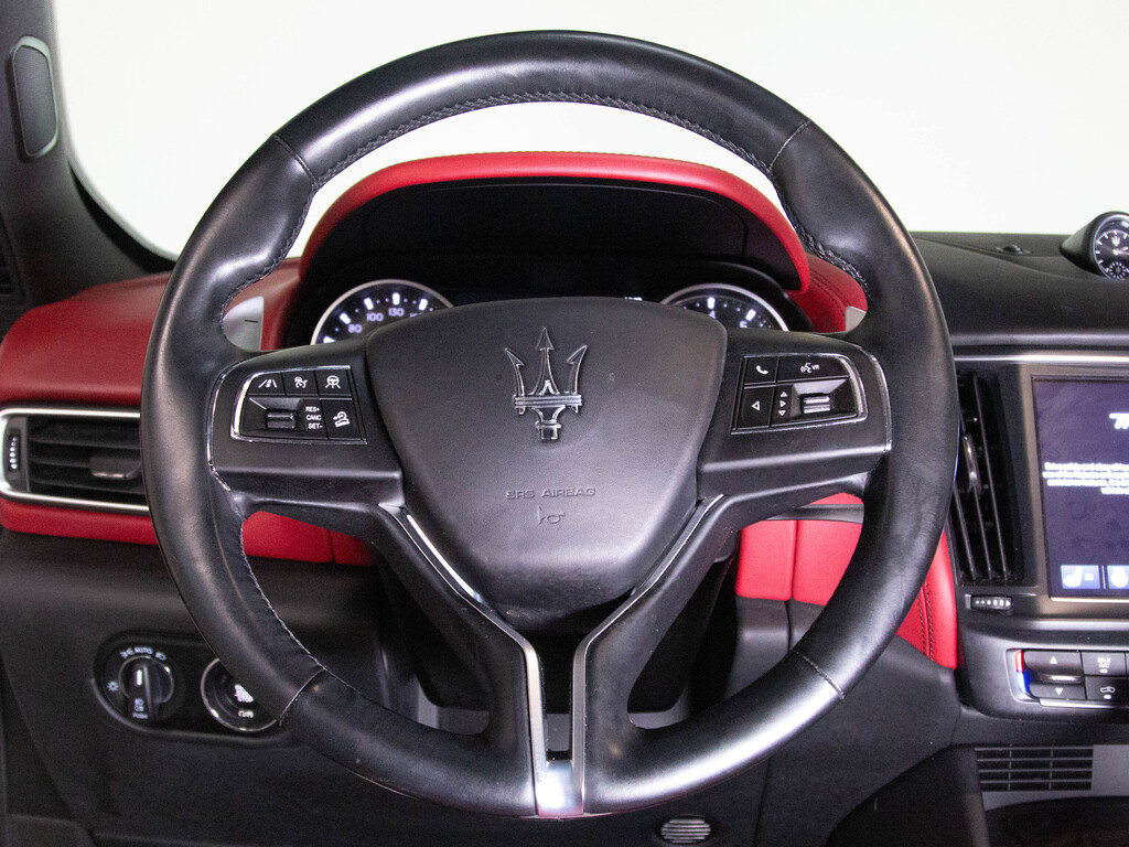 2021 Maserati Levante GranLusso, 多伦多, 全款车