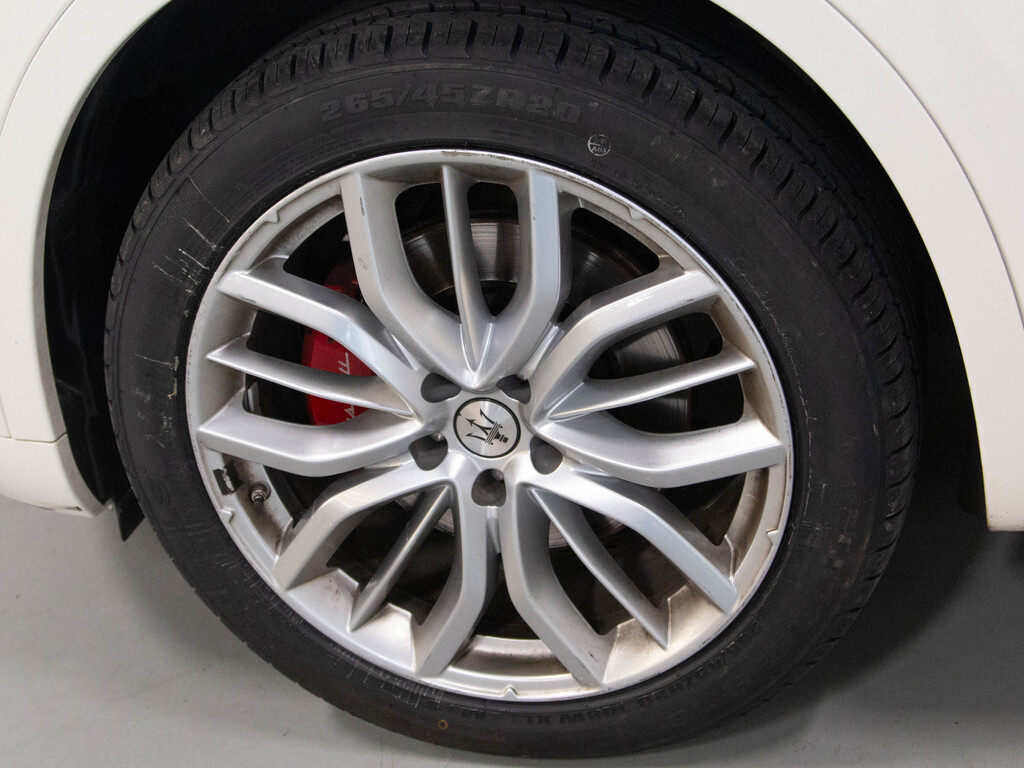 2021 Maserati Levante GranLusso, 多伦多, 全款车
