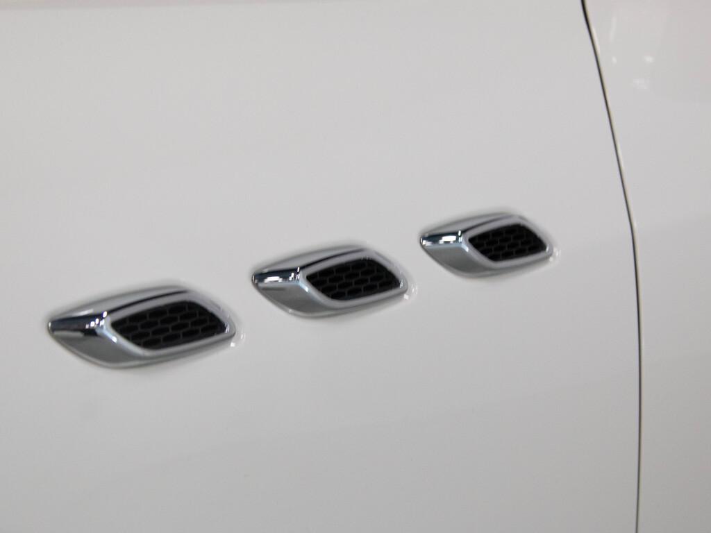 2021 Maserati Levante GranLusso, 多伦多, 全款车