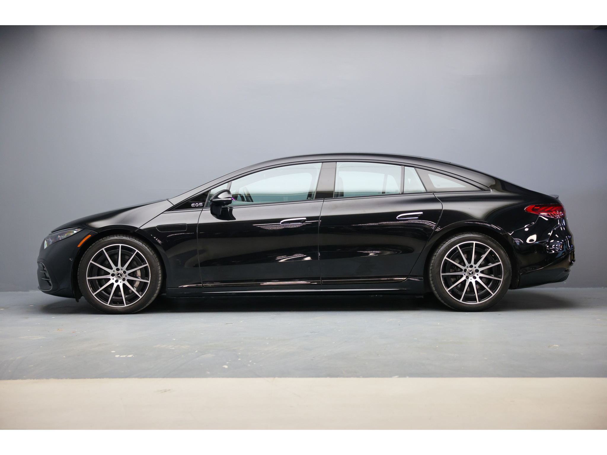 2022 Mercedes-Benz EQS