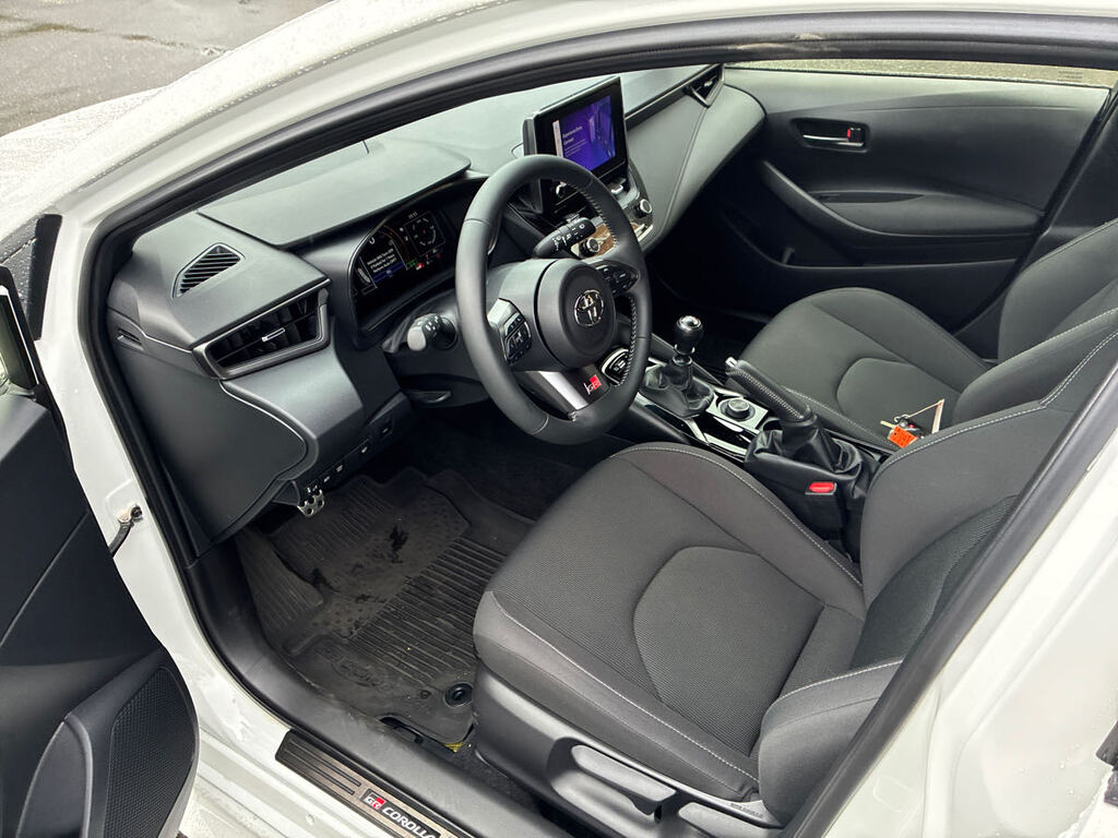 2023 Toyota GR Corolla Collector condition, accident free fully inspected, 温哥华, 全款车