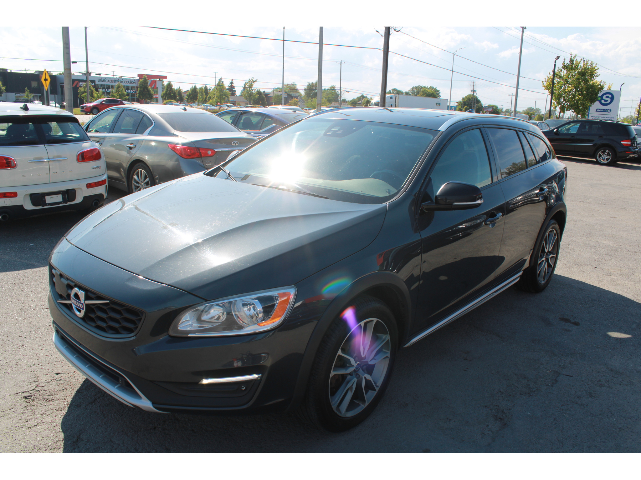 2017 Volvo V60 Cross Country