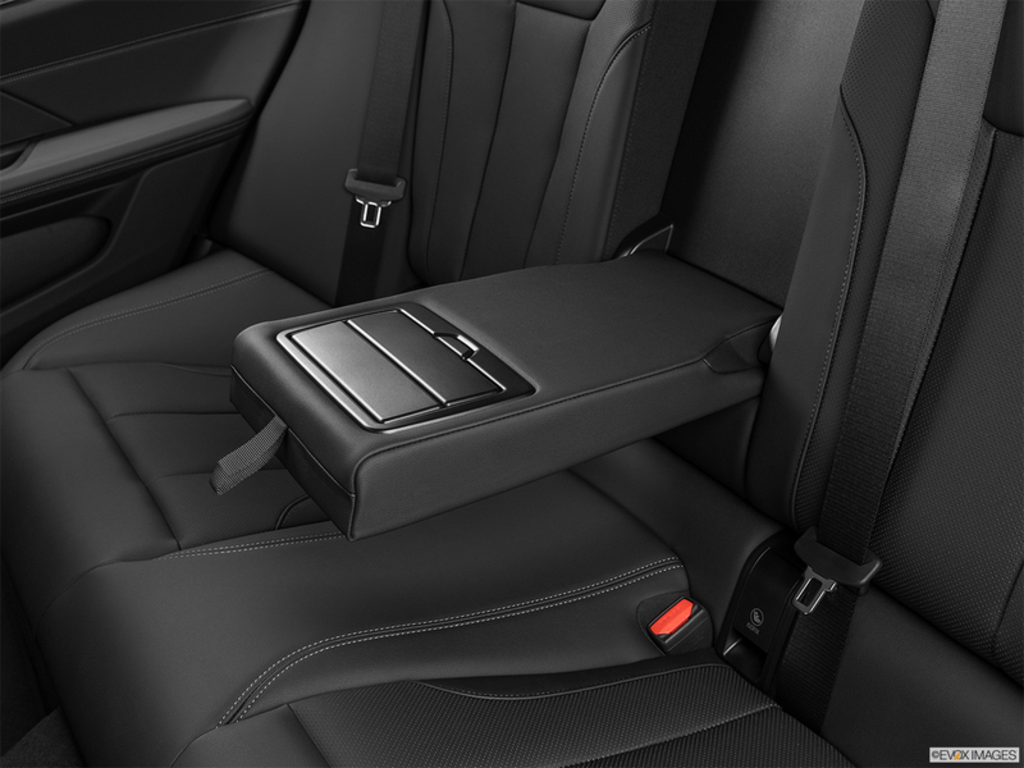 2025 BMW i4 xDrive40, 温哥华, 全款车