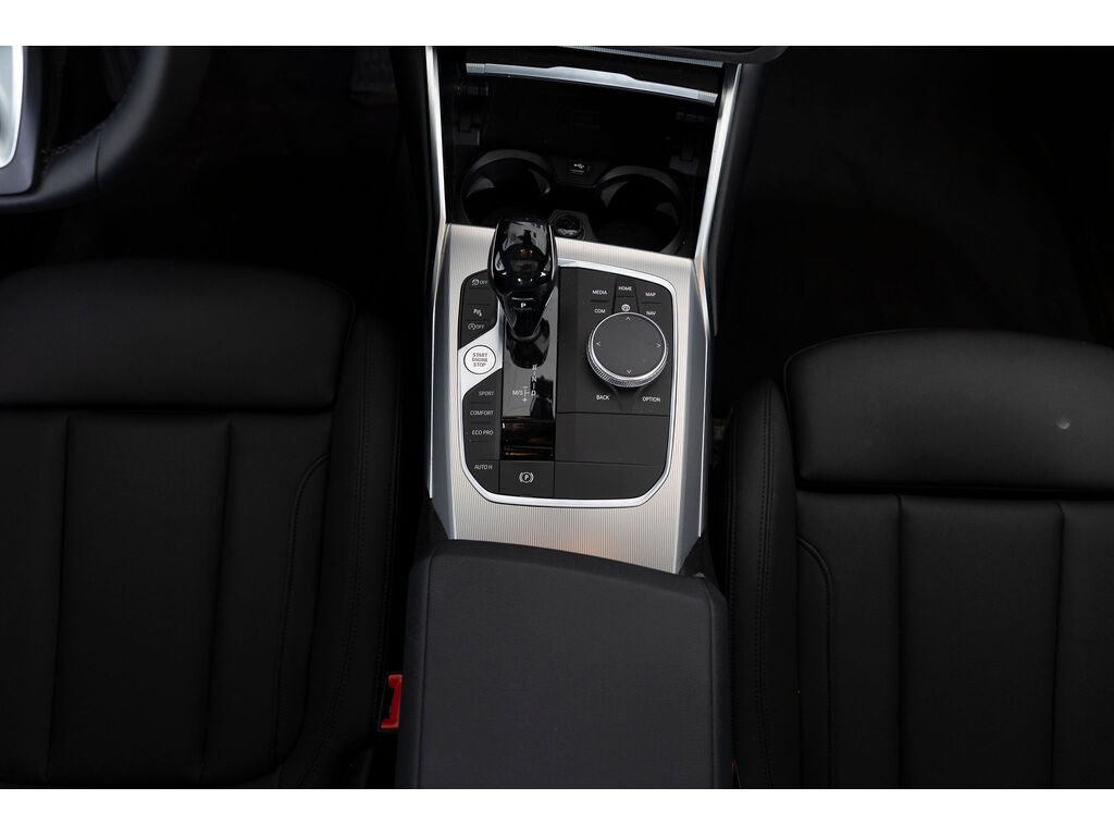 2021 BMW 330i xDrive, 温哥华, 全款车