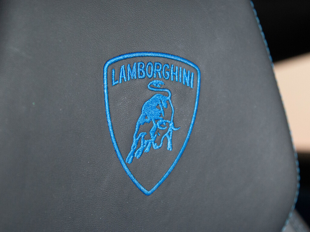 2019 Lamborghini Urus HUD   BO SOUND   DIAMOND STITCH   22"RIM   PANO, 多伦多, 全款车