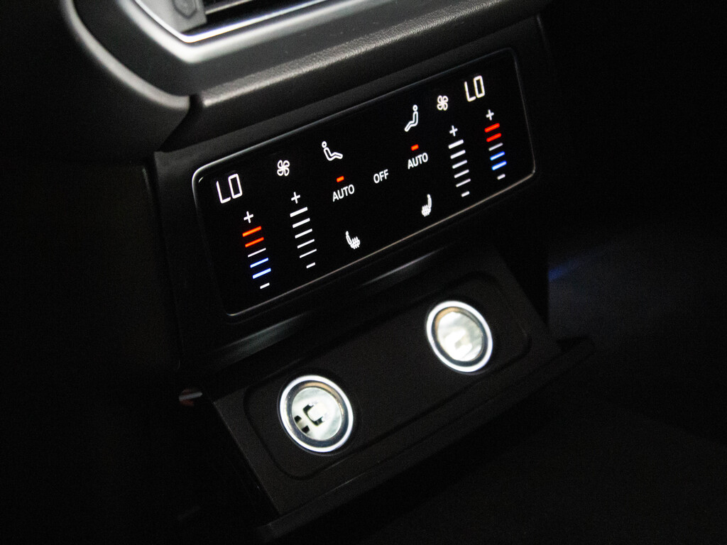 2019 Lamborghini Urus HUD   BO SOUND   DIAMOND STITCH   22"RIM   PANO, 多伦多, 全款车
