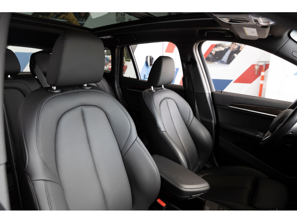 2021 BMW X1 xDrive28i, 温哥华, 全款车