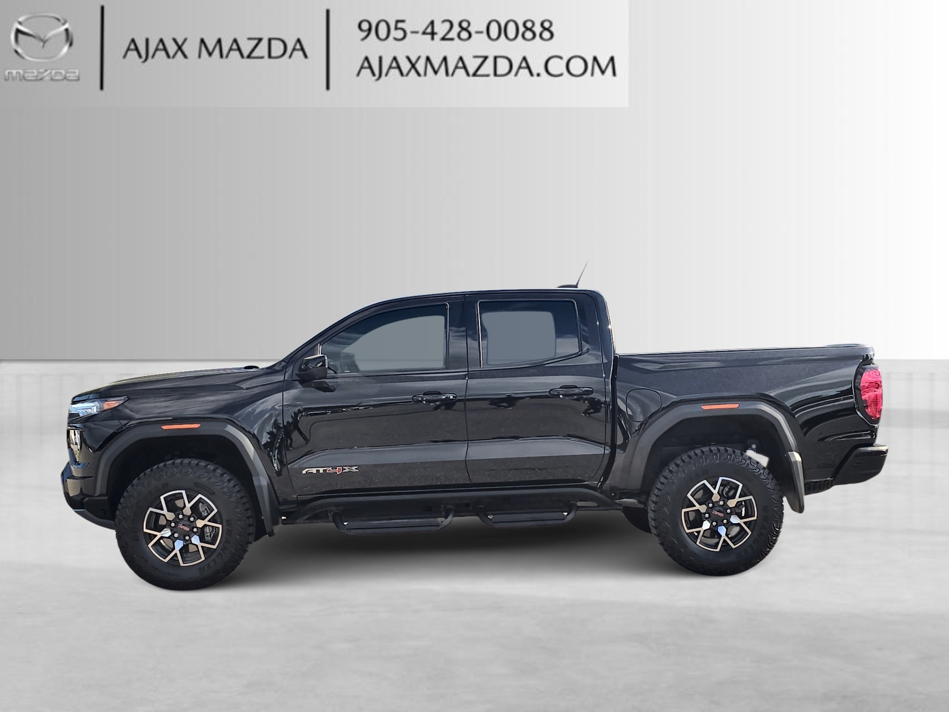 2024 GMC Canyon