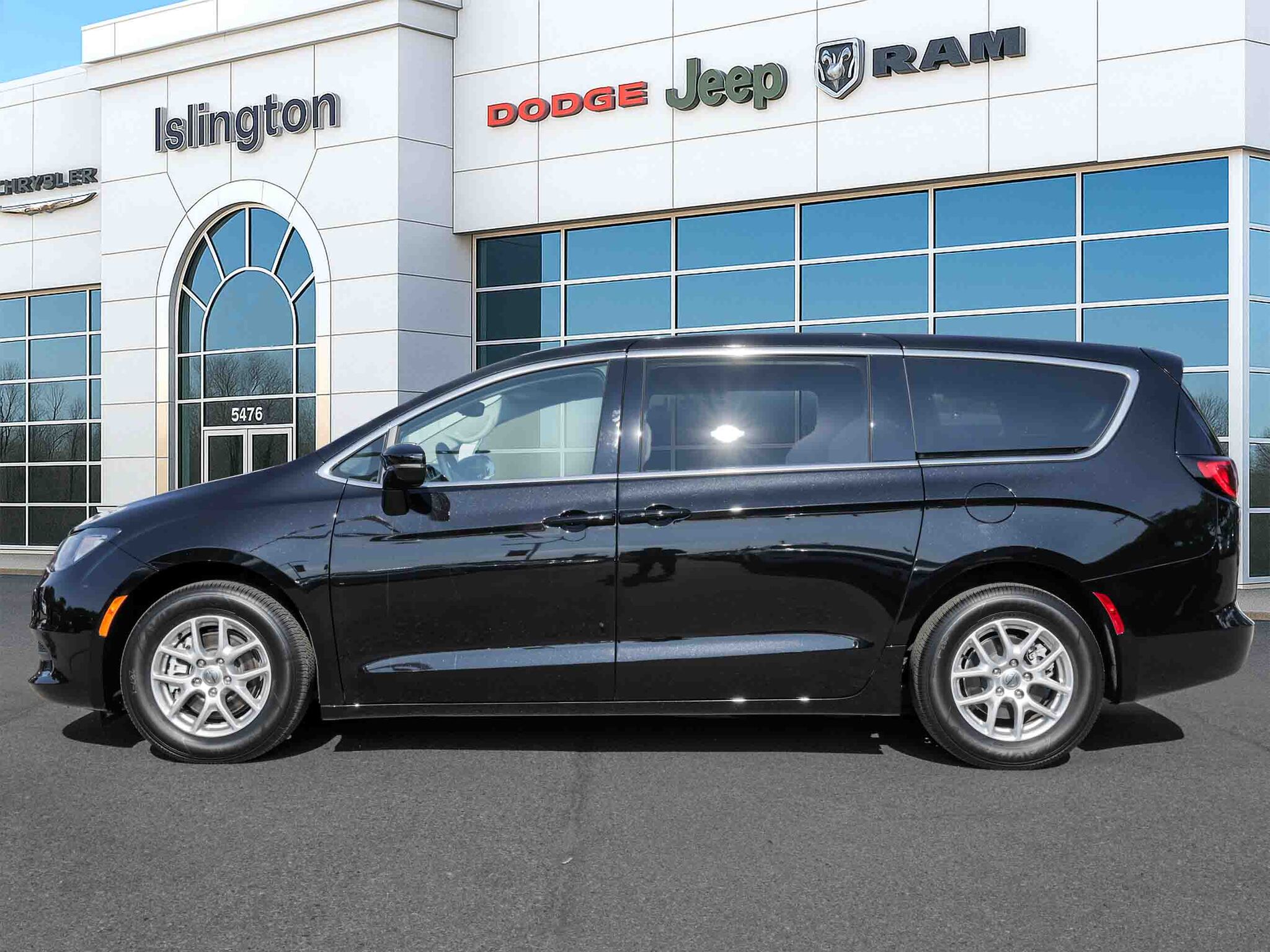 2024 Chrysler Grand Caravan