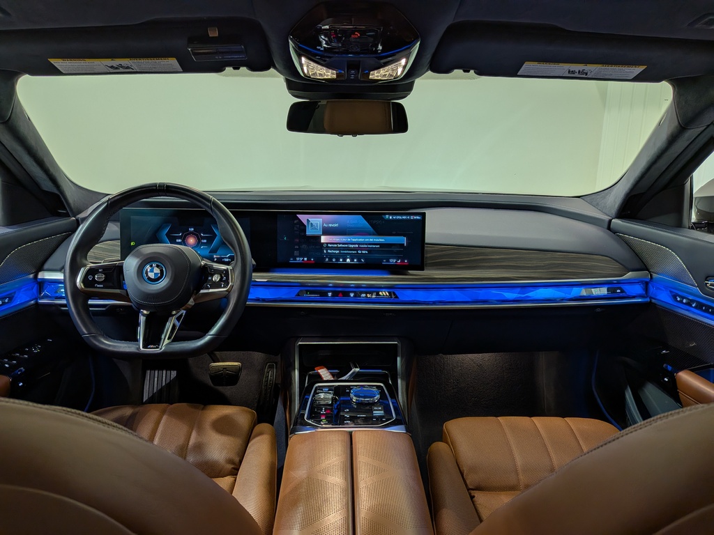 BMW i7 2023